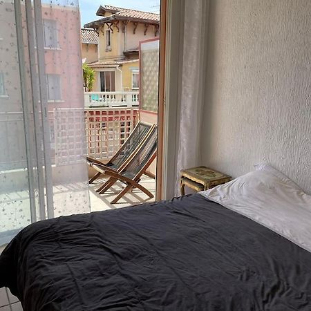 Studio A Sanary-Sur-Mer Avec Balcon A 200M Du Port Екстериор снимка