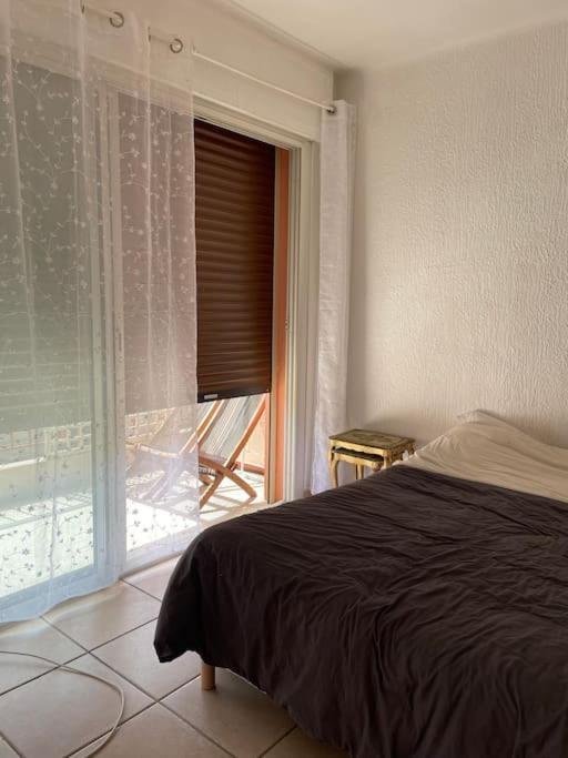 Studio A Sanary-Sur-Mer Avec Balcon A 200M Du Port Екстериор снимка
