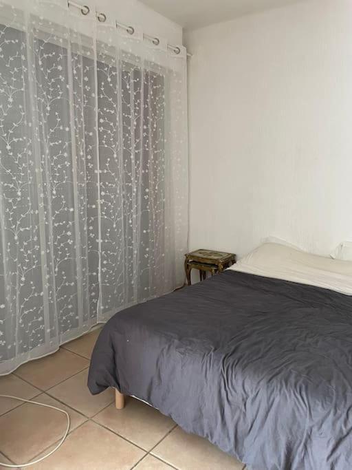 Studio A Sanary-Sur-Mer Avec Balcon A 200M Du Port Екстериор снимка