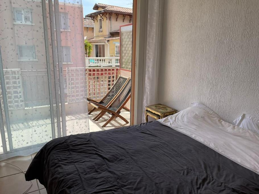 Studio A Sanary-Sur-Mer Avec Balcon A 200M Du Port Екстериор снимка
